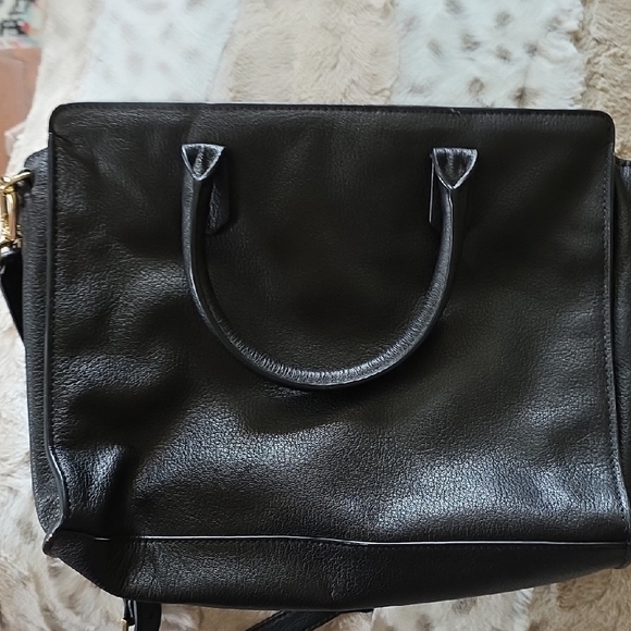 Tory Burch Elegant Black Crossbody Bag - Picture 7 of 7